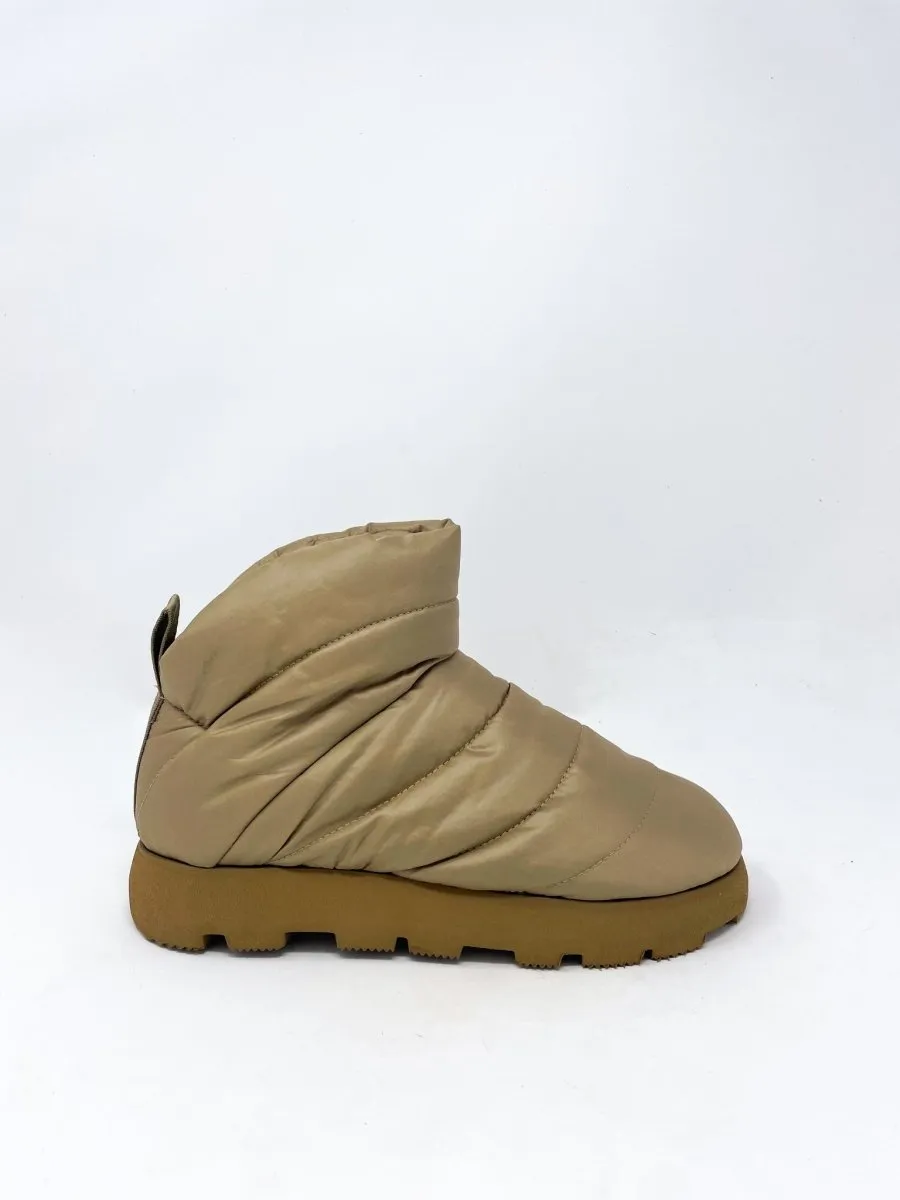 Lunetta Nylon in Camel