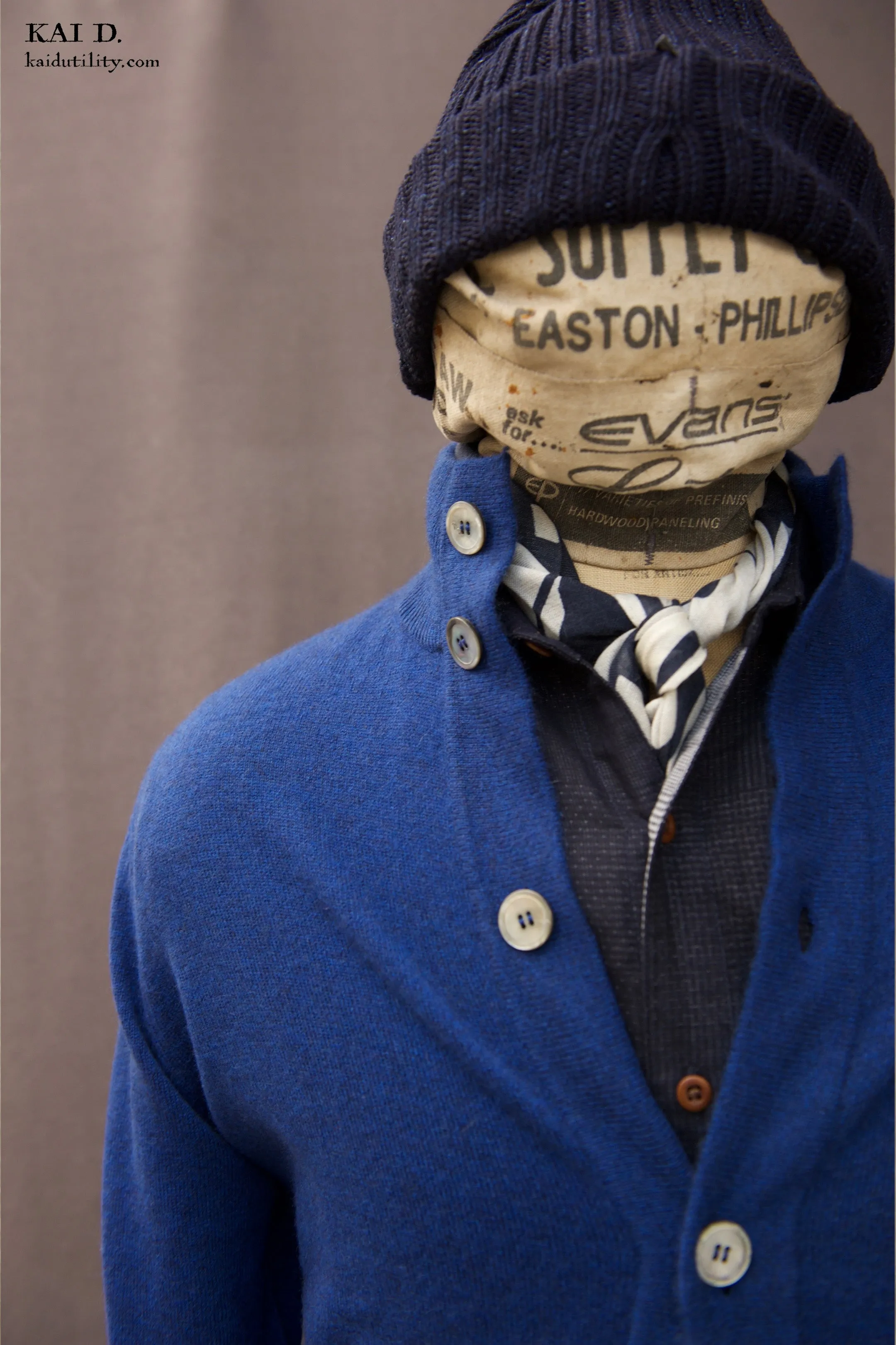 Mongolian Cashmere Cardigan - Brilliant Blue - M